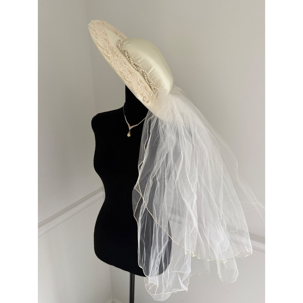Bridal Hat Veil Pearl Beaded Ivory Satin Wedding Occasion Church boho‎ chic